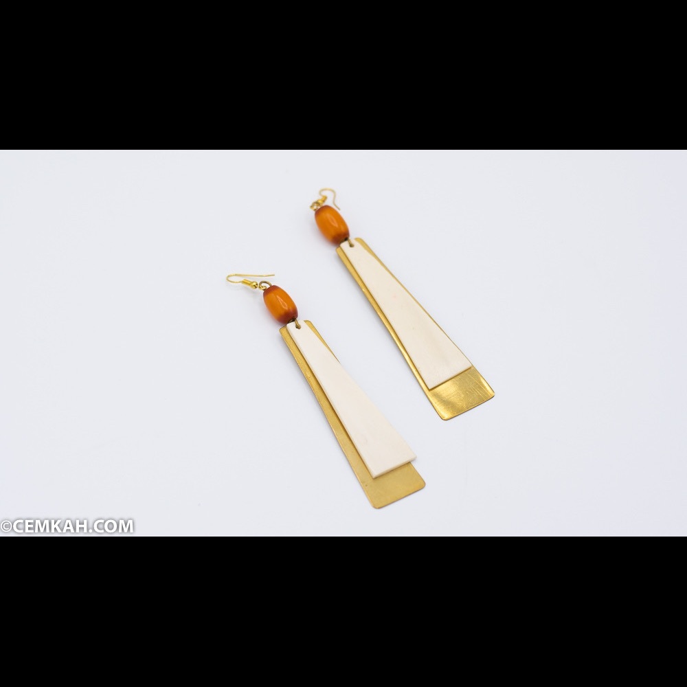 Earring: Beautiful handmade African earring